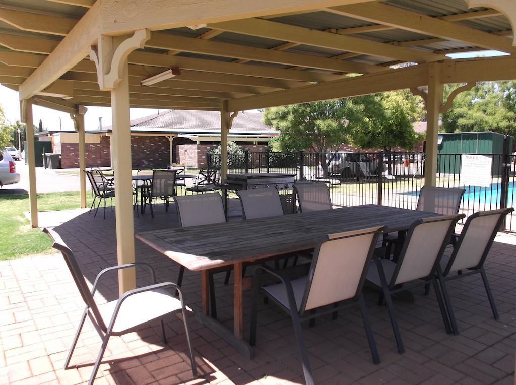 Quality Inn Carriage House Wagga Wagga Exterior photo