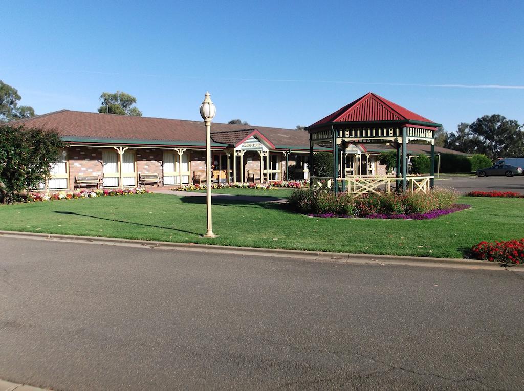 Quality Inn Carriage House Wagga Wagga Exterior photo