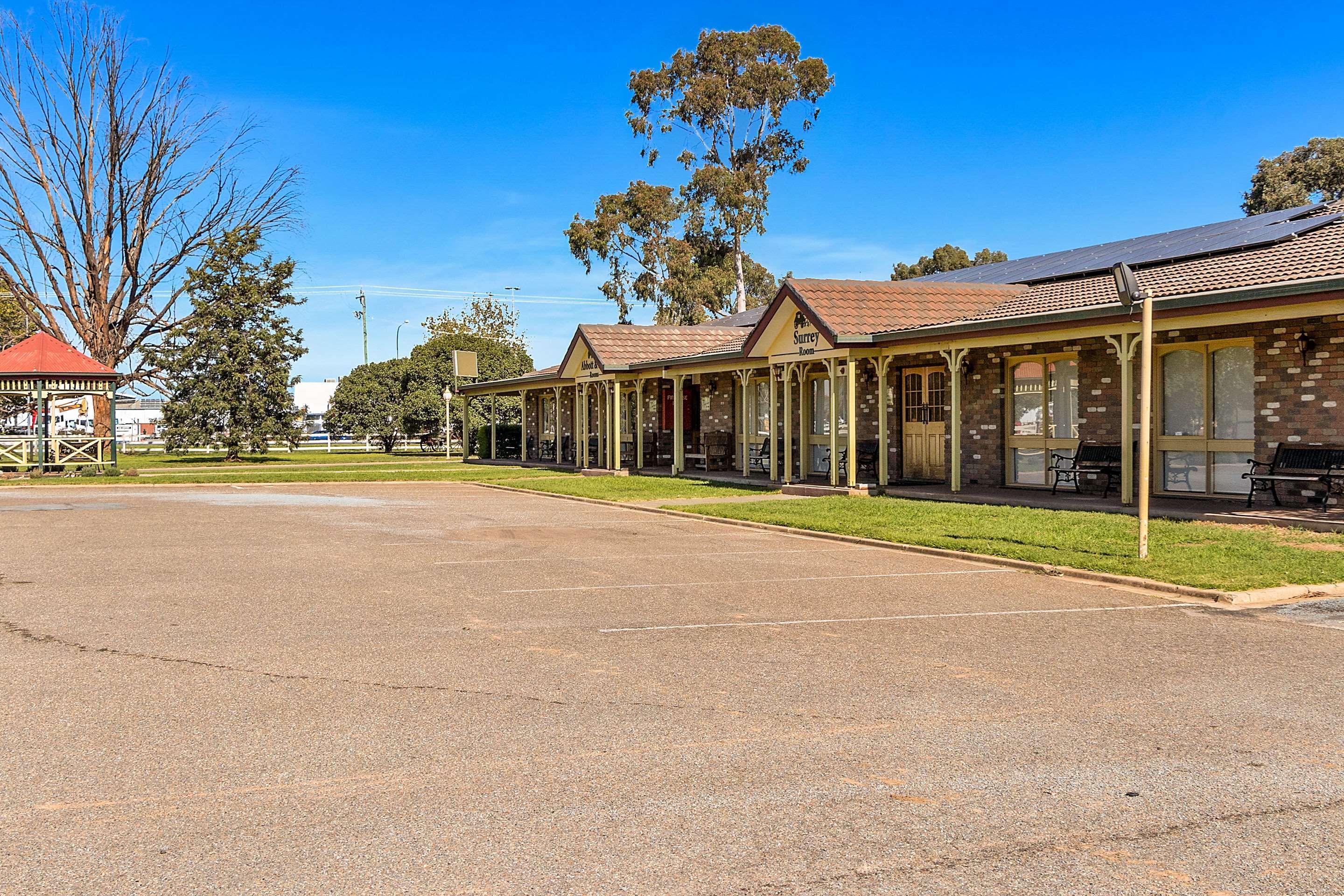 Quality Inn Carriage House Wagga Wagga Exterior photo